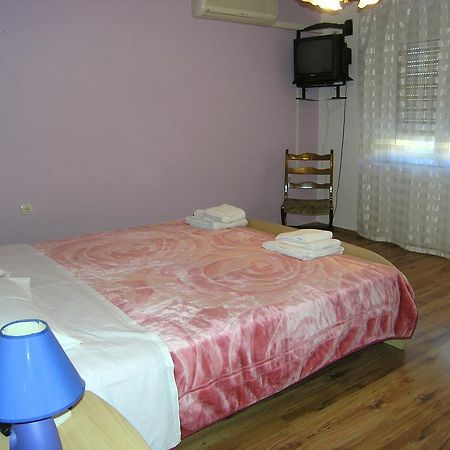 Apartment Julija Krk Town Buitenkant foto
